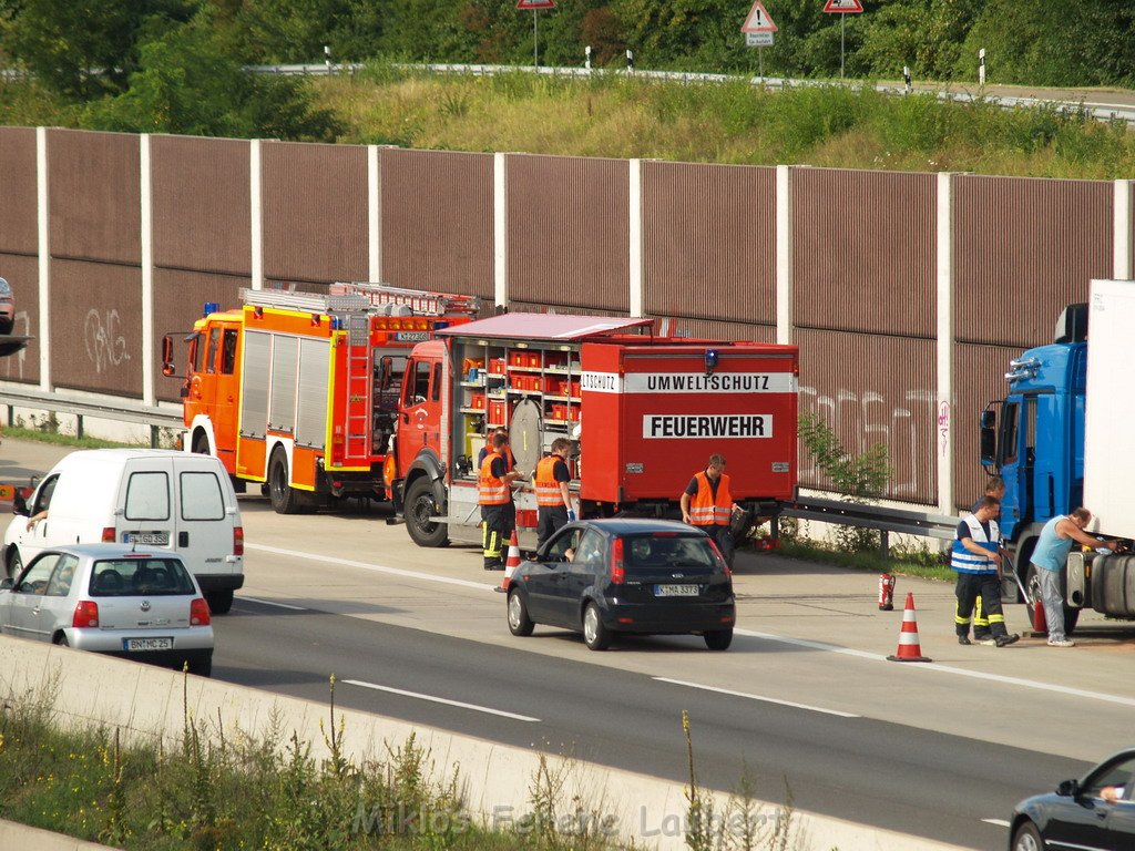 A 3 Rich Oberhausen LKW Tank undicht    P64.JPG